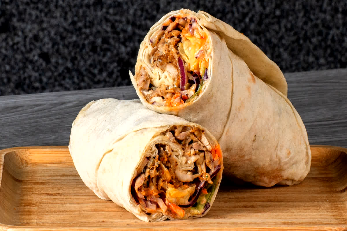 Bacteria-Yeast in Shawarma: चिकन शोरमा में पाया गया बैक्टीरिया और यीस्ट, FSSAI की जांच में हुआ खुलासा