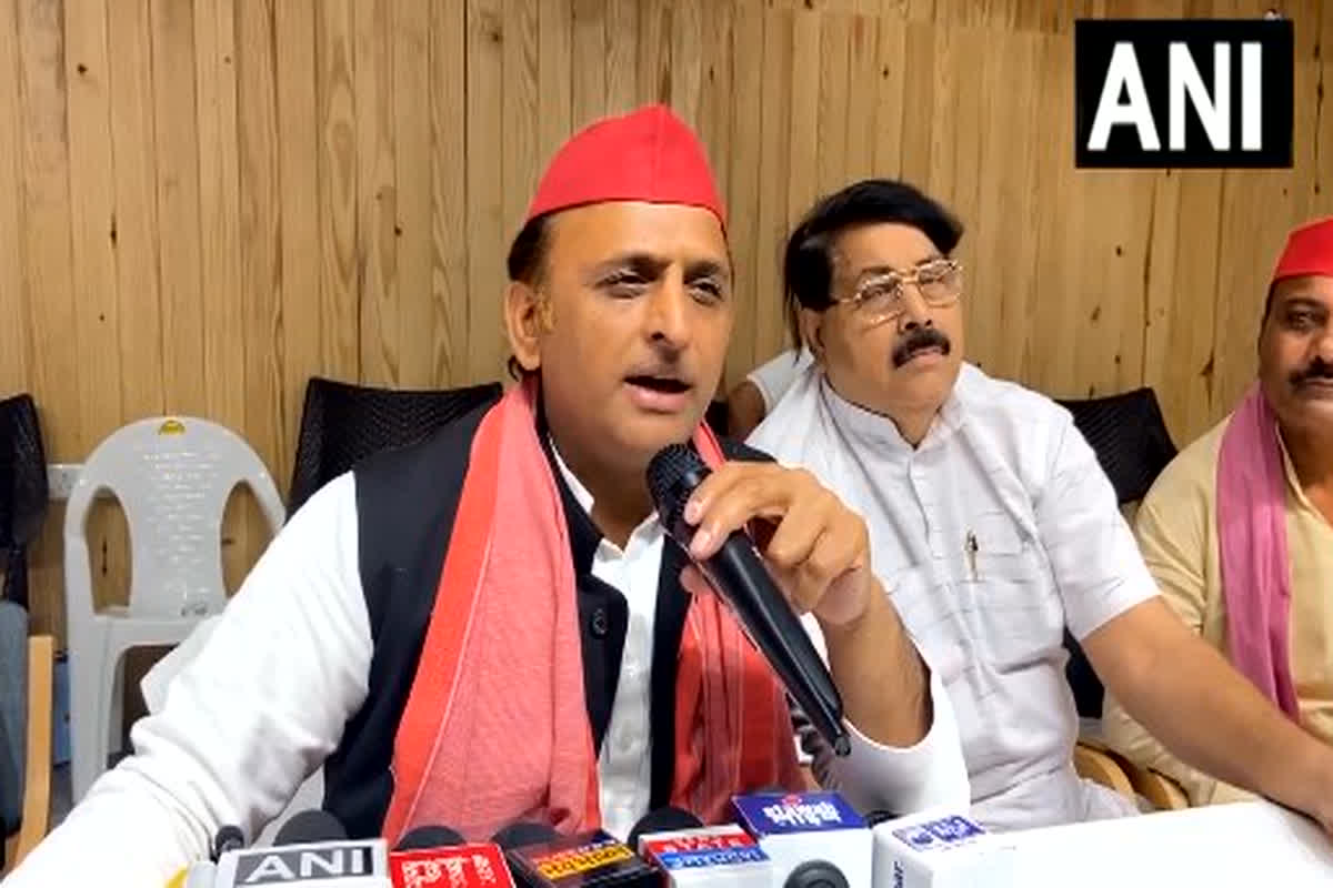 SP Leader Statement: ‘मुझे अब एक सीट छोड़नी पड़ेगी..’, मोदी कैबिनेट के गठन के बाद सपा नेता का बड़ा बयान