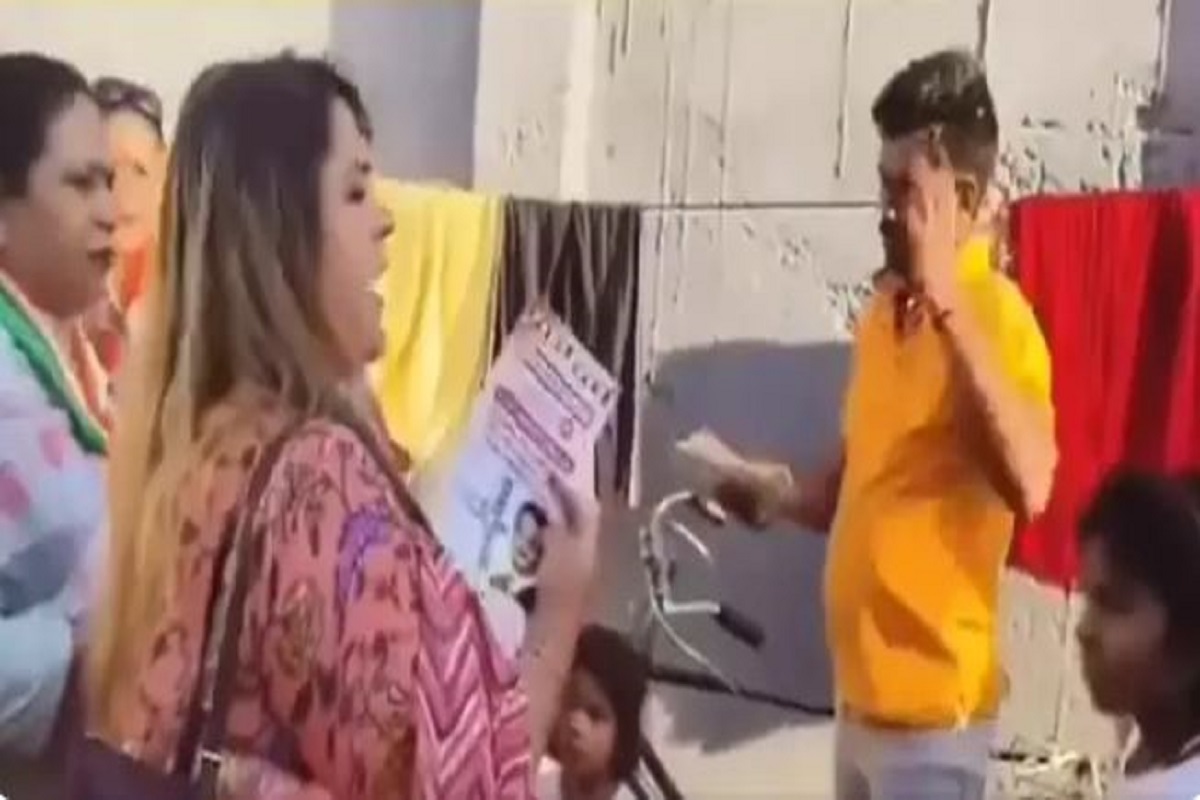 शिक्षित युवा को एक लाख सैलरी..महिला को हर माह 8500 रुपए, किस तरह कांग्रेस कार्यकर्ताओं ने वोटरों को समझाया….आप खुद ही ​​देखिए Video