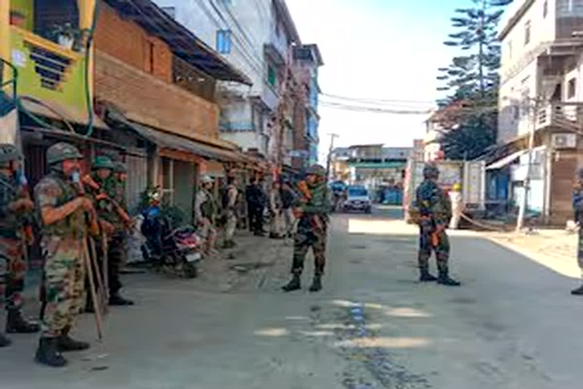 Violence in Manipur: मणिपुर में फिर भड़की हिंसा, उग्रवादियों ने इस इलाके में किया हमला, मौके पर एक्सट्रा फोर्स तैनात