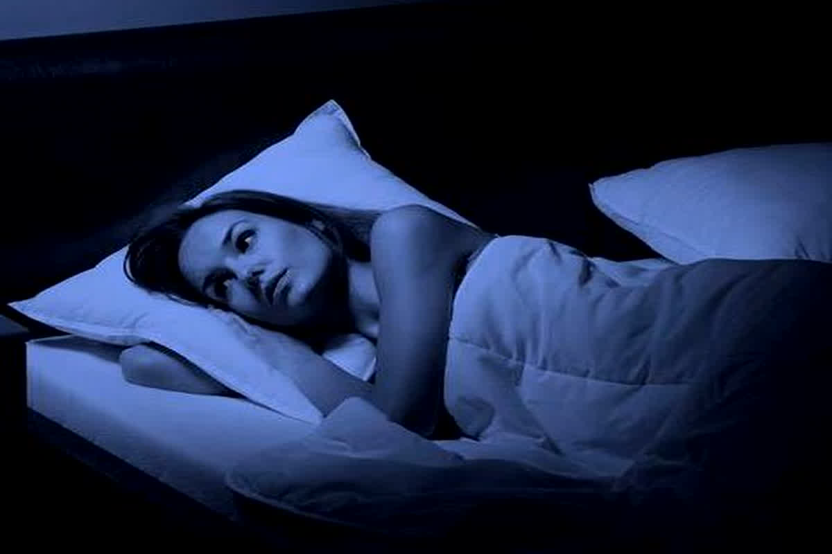Vastu Tips for Bad Dreams: रात में डर से खुल जाती है नींद, तो आजमाएं ये उपाय, बढ़ जाएगी आपकी स्लीप क्वालिटी…