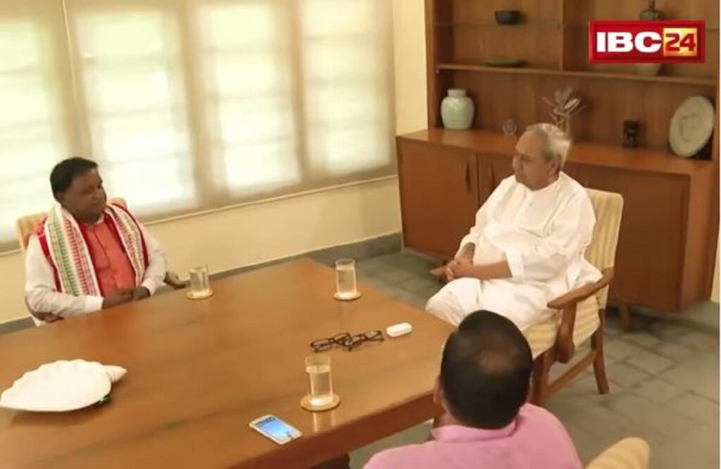 CM Mohan Majhi met Naveen Patnaik