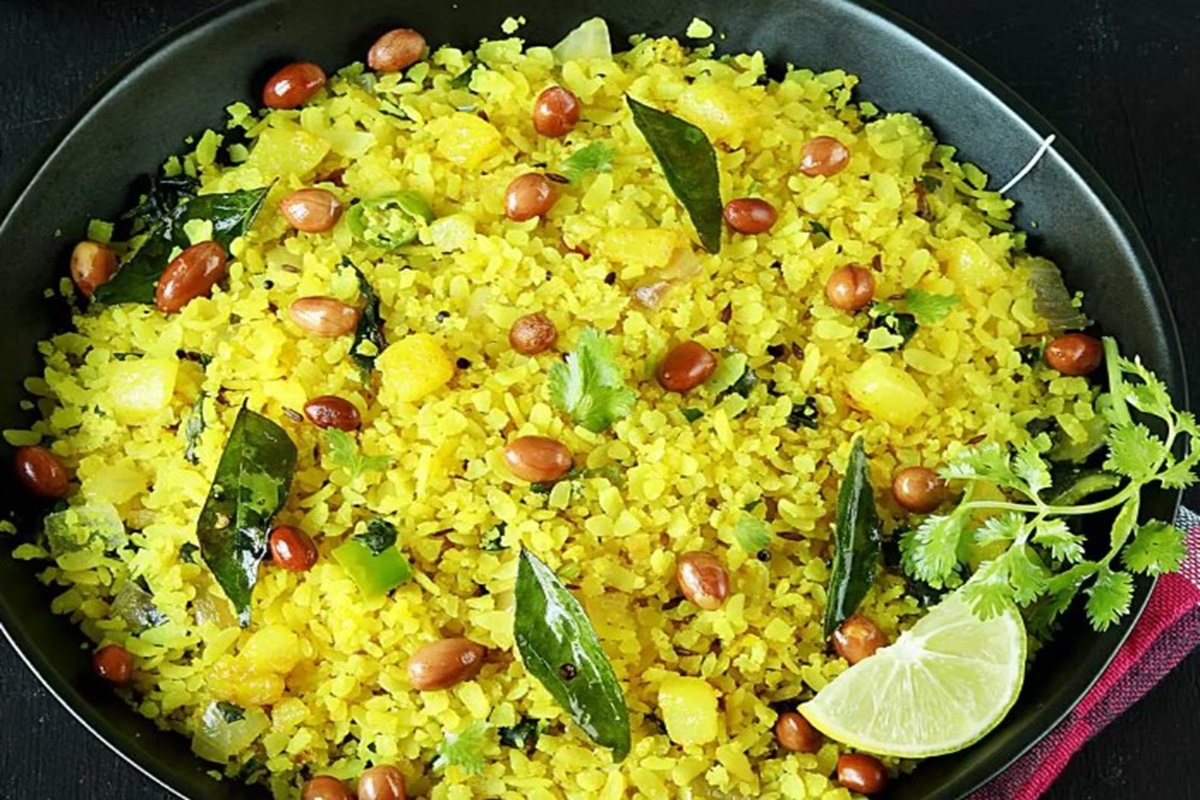 पोहा मिल जाए तो बात बन जाए! क्या आपने चखा है यहां के पोहे का स्वाद? खाने वाले हो जाते हैं मुरीद…