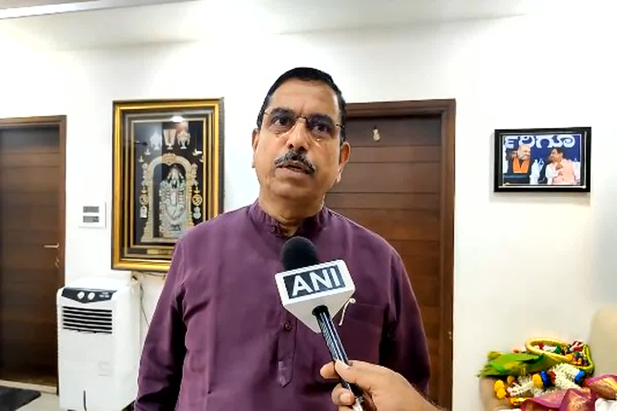 Union Minister Big Statement: कर्नाटक में उठ रही 3 उपमुख्यमंत्री की मांग पर केंद्रीय मंत्री का बड़ा बयान, कहा- इसी वजह से ध्वस्त हुआ प्रशासन…