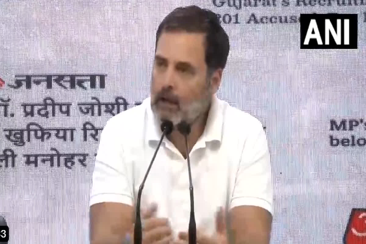 Rahul Gandhi: ‘PM मोदी ने दो देशों के बीच जंग रुकवा दिए, लेकिन पेपर लीक नहीं रोक पाए’, NEET विवाद पर बोले राहुल गांधी…