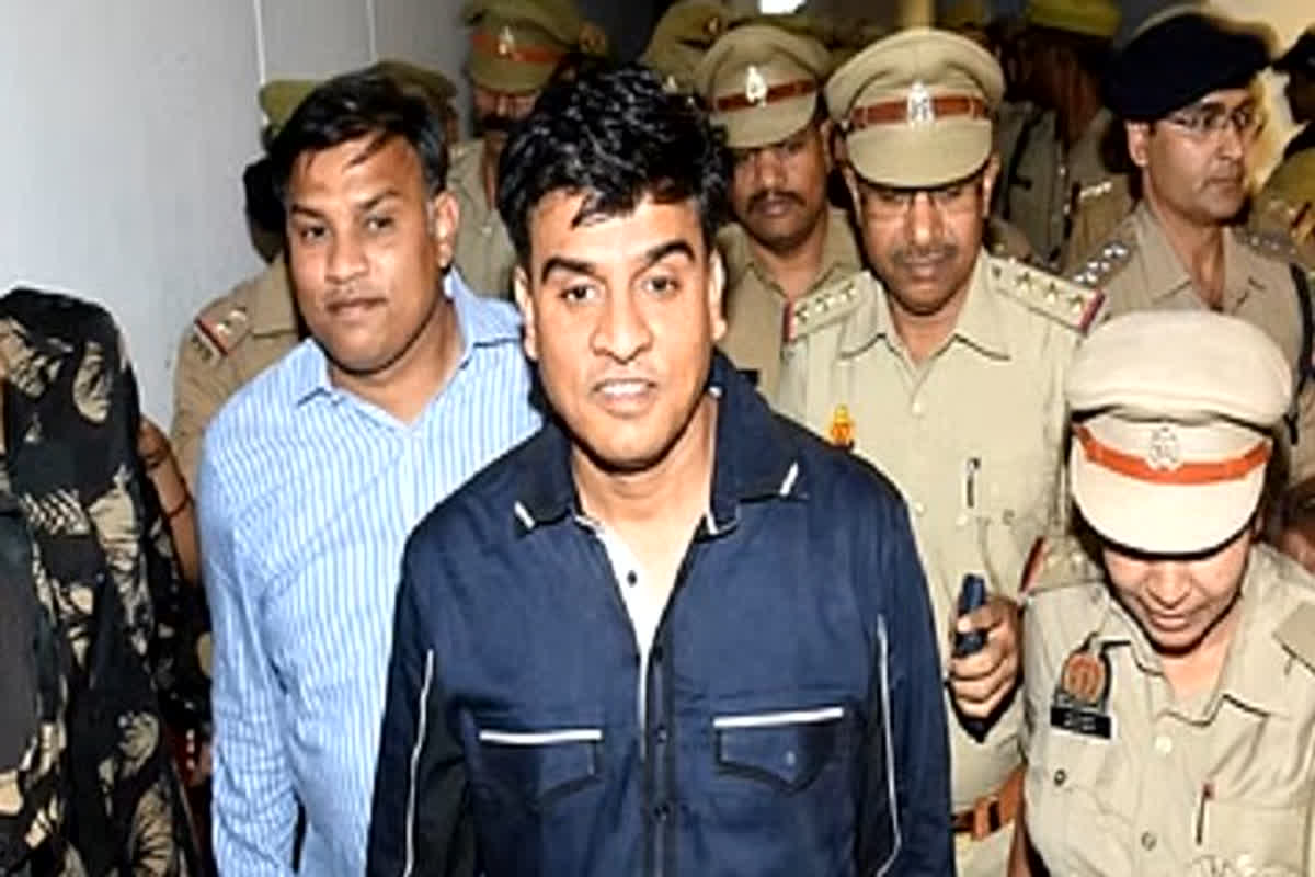 Irfan Solanki: आगजनी कांड में सपा विधायक को बड़ा झटका, कोर्ट ने सुनाई 7 साल की सजा…