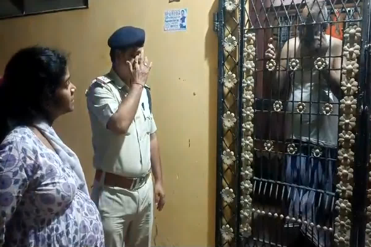 SP Nivedita Naidu: प्रेग्नेंट हूं तो क्या हुआ…ड्यूटी पहले…! 8 माह की गर्भवती होने के बाद भी आधी रात गश्त करने पहुंची SP निवेदिता, हर जगह हो रही तारीफ