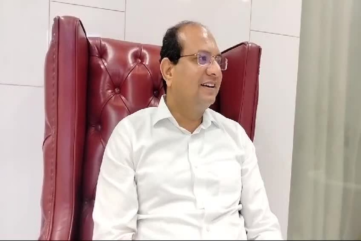 CG News: कांग्रेस विधायक के पति पर FIR दर्ज, BJP की महिला पार्षद के साथ घर में घुसकर मारपीट के आरोप