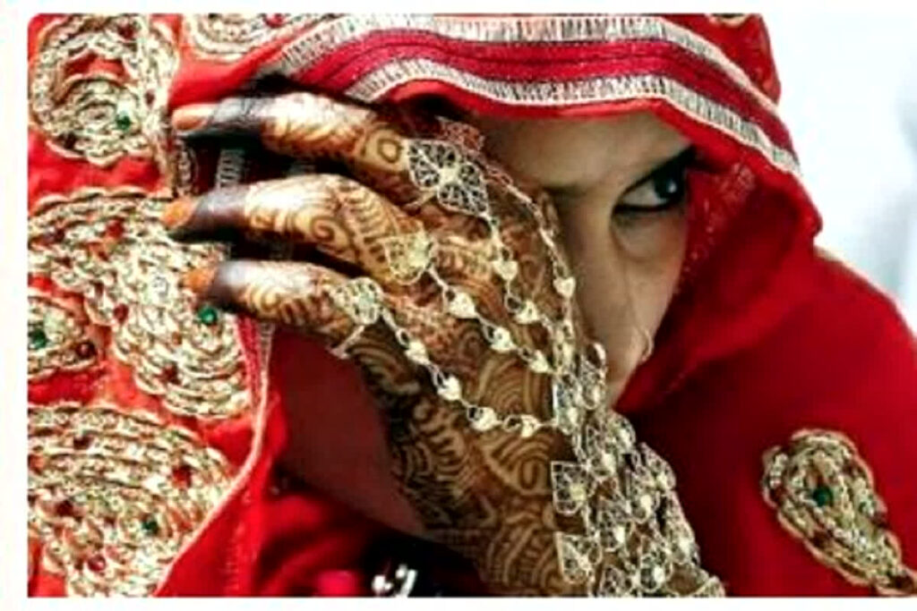 Groom Showed The Bride a Romantic Photo with other girl