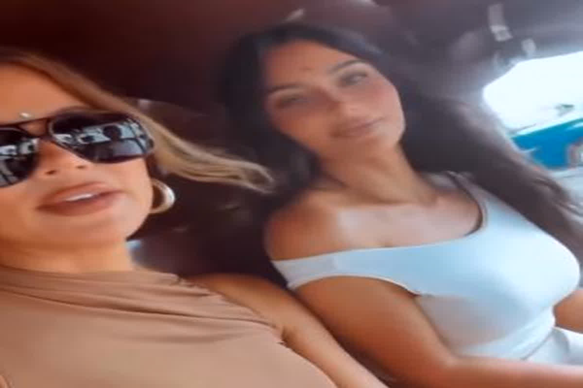Kim-Khloe Kardashian Viral Video: अनंत राधिका की शादी में शामिल होने से पहले ऑटो रिक्शा में घूमने निकली कर्दशियन सिस्टर, जमकर वायरल हुआ वीडियो