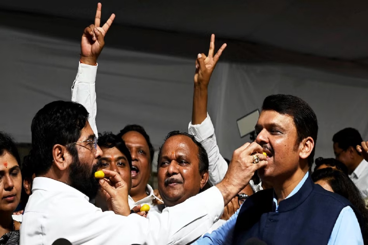 Maharashtra MLC Election: INDIA गठबंधन के मंसूबों पर फिर गया पानी, विधायकों ने अपनी ही पार्टी के नेताओं को दे दिया दगा, जानें कैसे बिगड़ा सियासी गणित