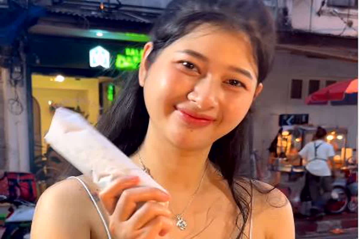 Paranthe Wali ka Video: पराठे वाली लड़की के दीवाने हुए लोग, ठेला लगाते ही लग जाती है खाने वालों की लाइन, दिखने में भी है बेहद हॉट