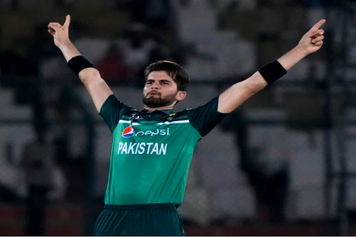 Shaheen Afridi News : बांग्लादेश दौरे से बाहर हुए शाहीन अफरीदी, बॉलिंग कोच ने बताई हैरान करने वाली वजह, वीडियो हुआ वायरल