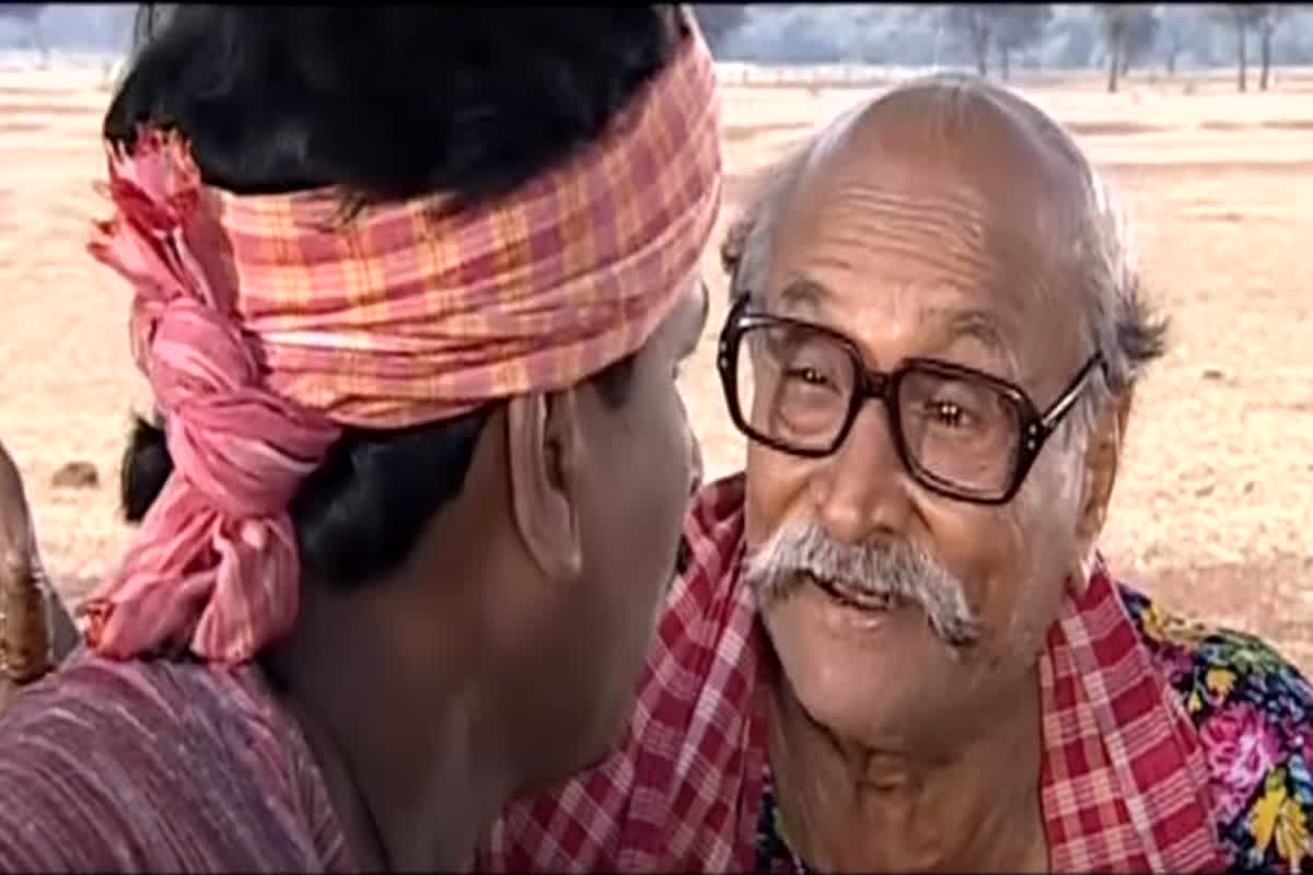 Shiv Kumar Deepak Passes Away: छत्तीसगढ़ी फिल्मों के प्रख्यात हास्य कलाकार शिव कुमार दीपक का निधन, कचरा-बोदरा का किरदार देखकर आज भी नहीं रूकेगी हंसी