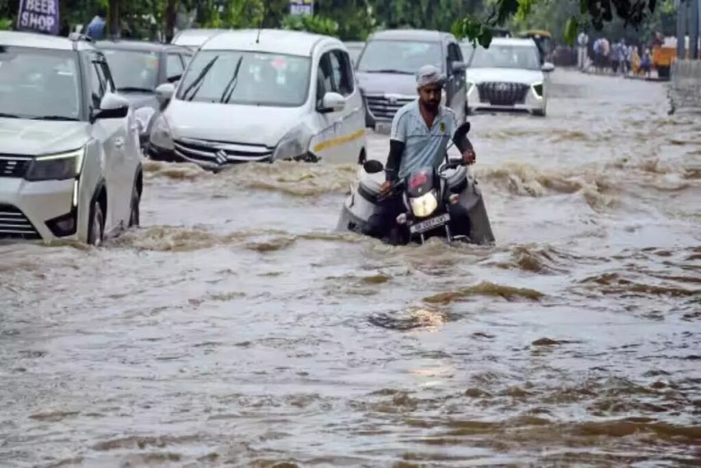 IMD Issues Red Alert for Heavy Rain