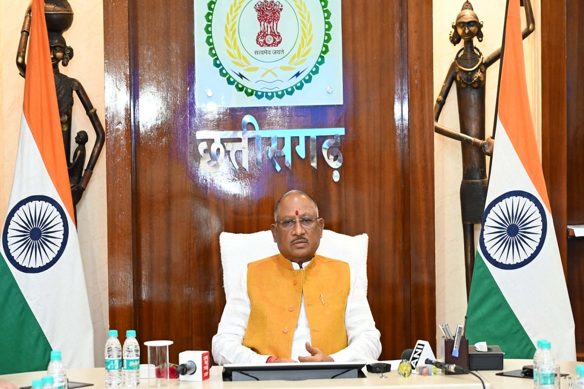 CM Sai Instruction on Education : स्कूल शिक्षा विभाग की बैठक में सीएम साय के सख्त तेवर, कलेक्टरों को दिए ये अहम निर्देश, बनेगी इस चीज के लिए रणनीति