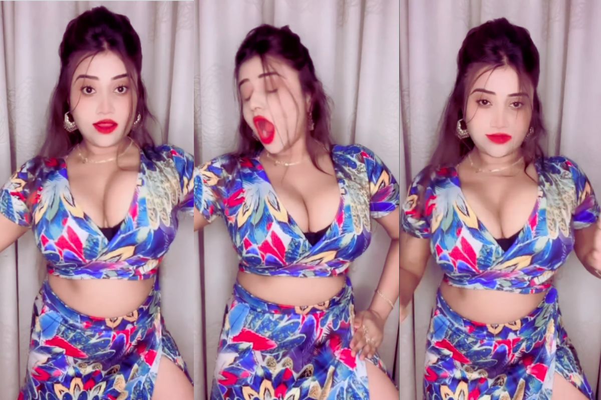Indian Girl Hot Dance: ब्लैक ब्रा में झलक रही है इस मॉडल की ख़ूबसूरती.. ऐसे दिए पोज कि देखकर आप भी हो जायेंगे पानी-पानी..