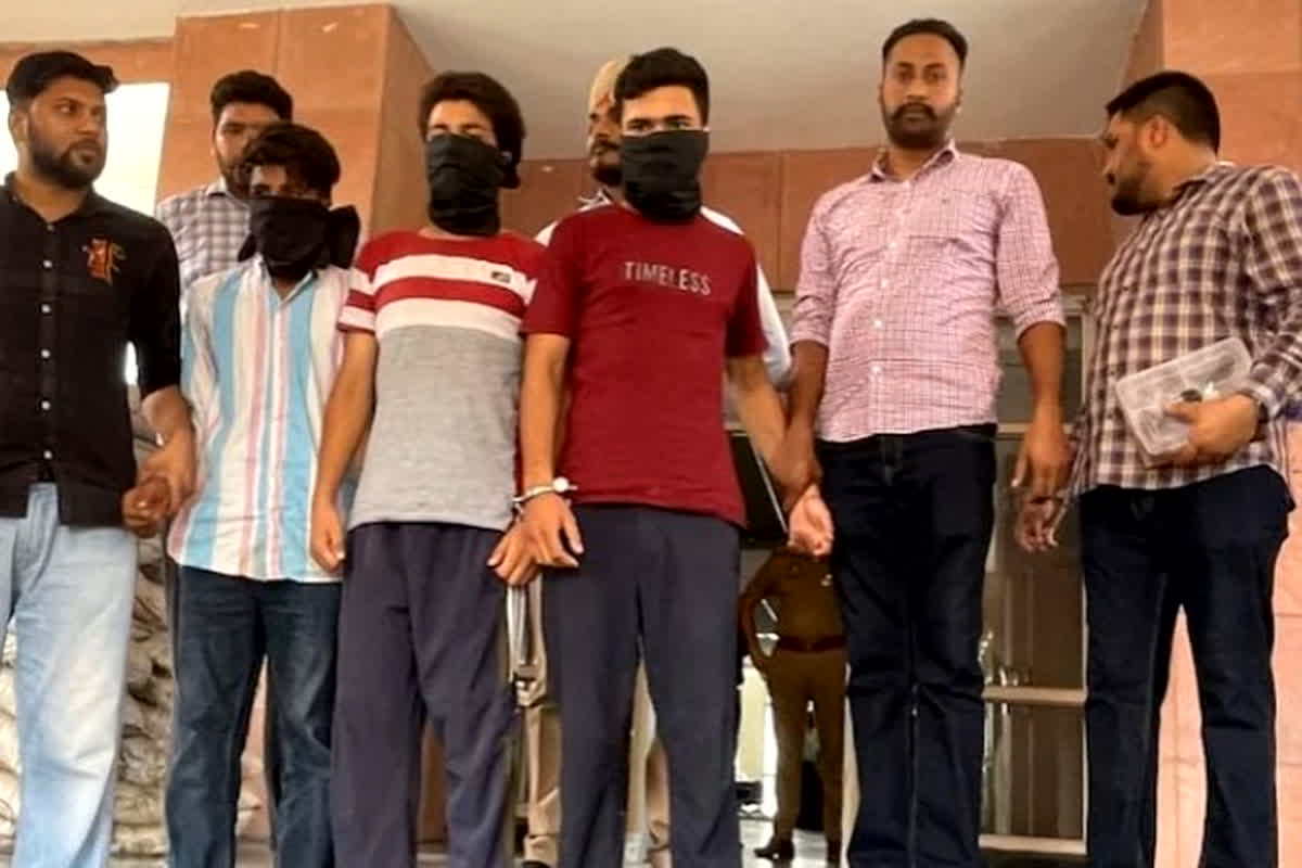 Agniveer Arrested for Highway Robbery: अग्निवीर निकला डकैतों का मास्टरमाइंड, नौकरी छोड़कर दोस्तों के साथ इस वारदात को देता था अंजाम