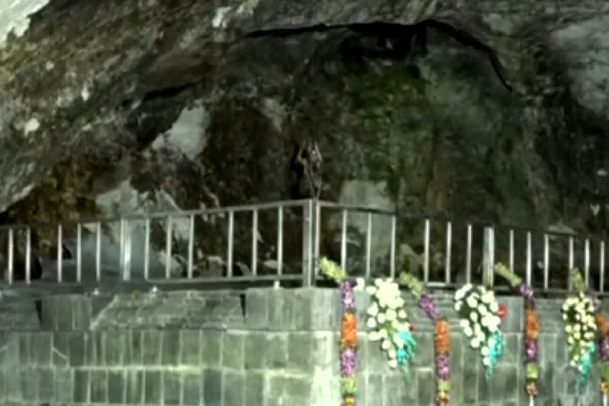 Amarnath Yatra 2024: अब नहीं हो पाएंगे बाबा बर्फानी के दर्शन, समय से पहले ही पिघल गया शिवलिंग, बेताब हुए तीर्थयात्री