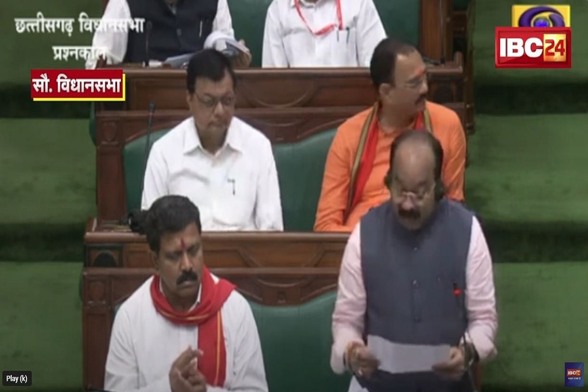 PM Awas Yojana in Chhattisgarh: छत्तीसगढ़ में कब मिलेगा पीएम आवास योजना का लाभ, मंत्री अरुण साव ने सदन में दिया जवाब