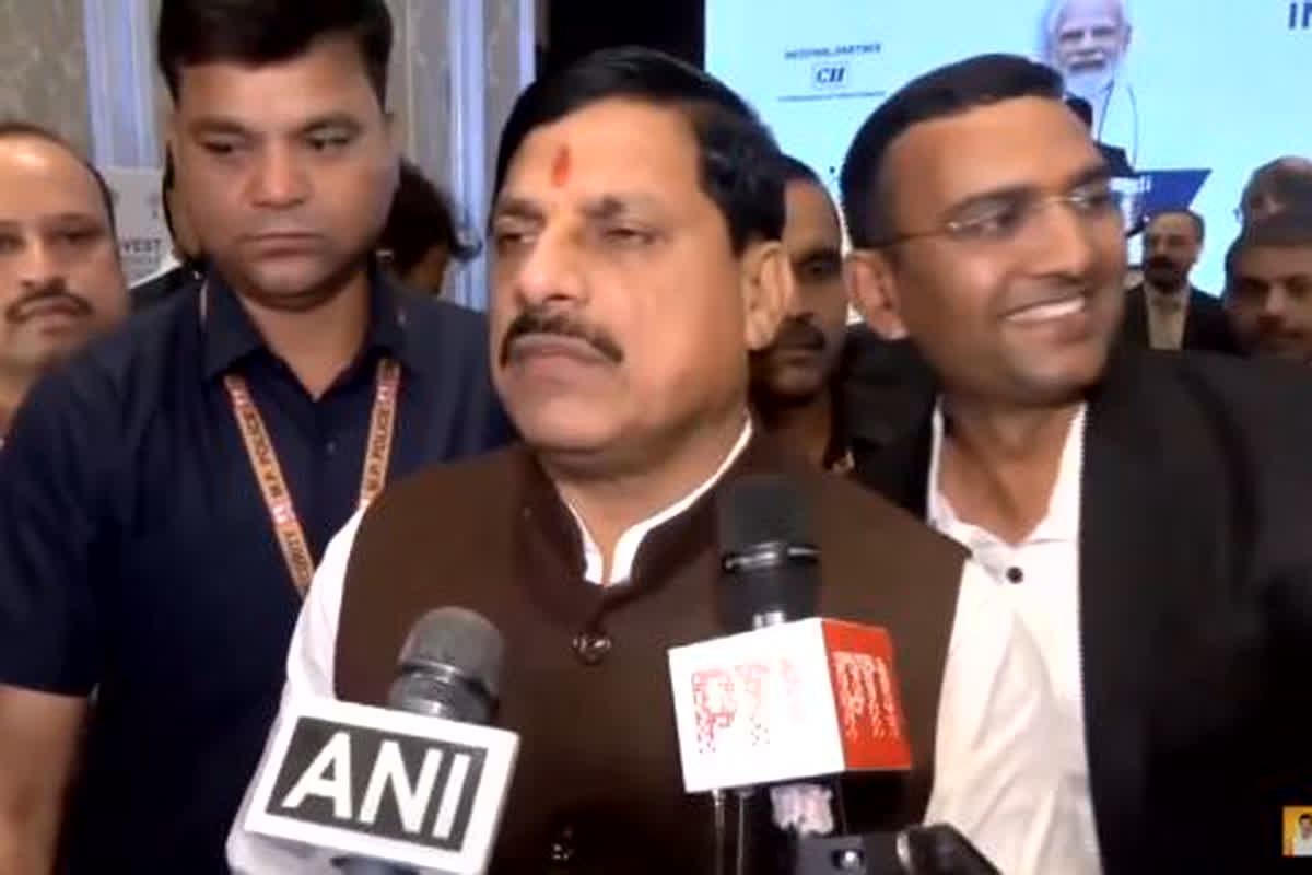 CM Mohan Yadav Mumbai Visit:  प्रदेश में निवेश के अवसरों को बढ़ाने CM ने की उद्योगपतियों से चर्चा, कहा-‘मध्यप्रदेश में सभी सेक्टर में निवेश के अनुकूल माहौल”