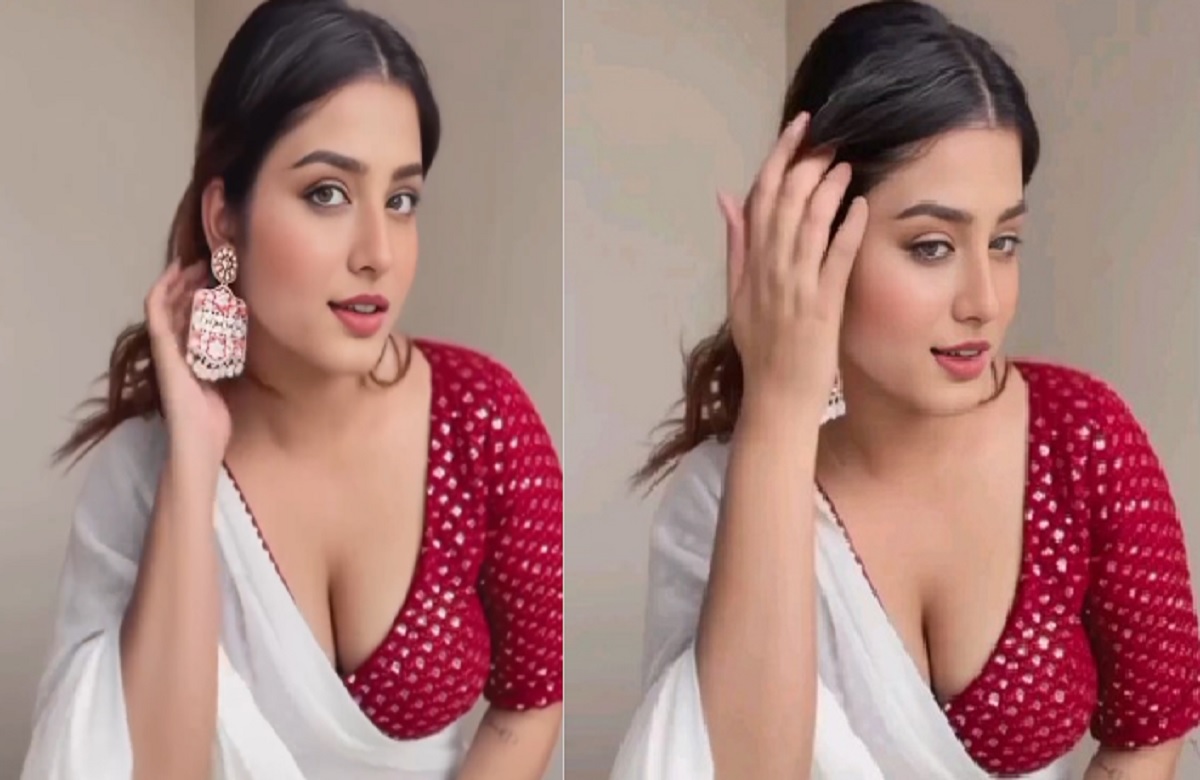 Sexy Video: सफेद साड़ी में देसी भाभी ने उड़ाया गर्दा, कैमरे के सामने दिखाई बोल्ड अदाएं, वायरल हुआ सेक्सी वीडियो