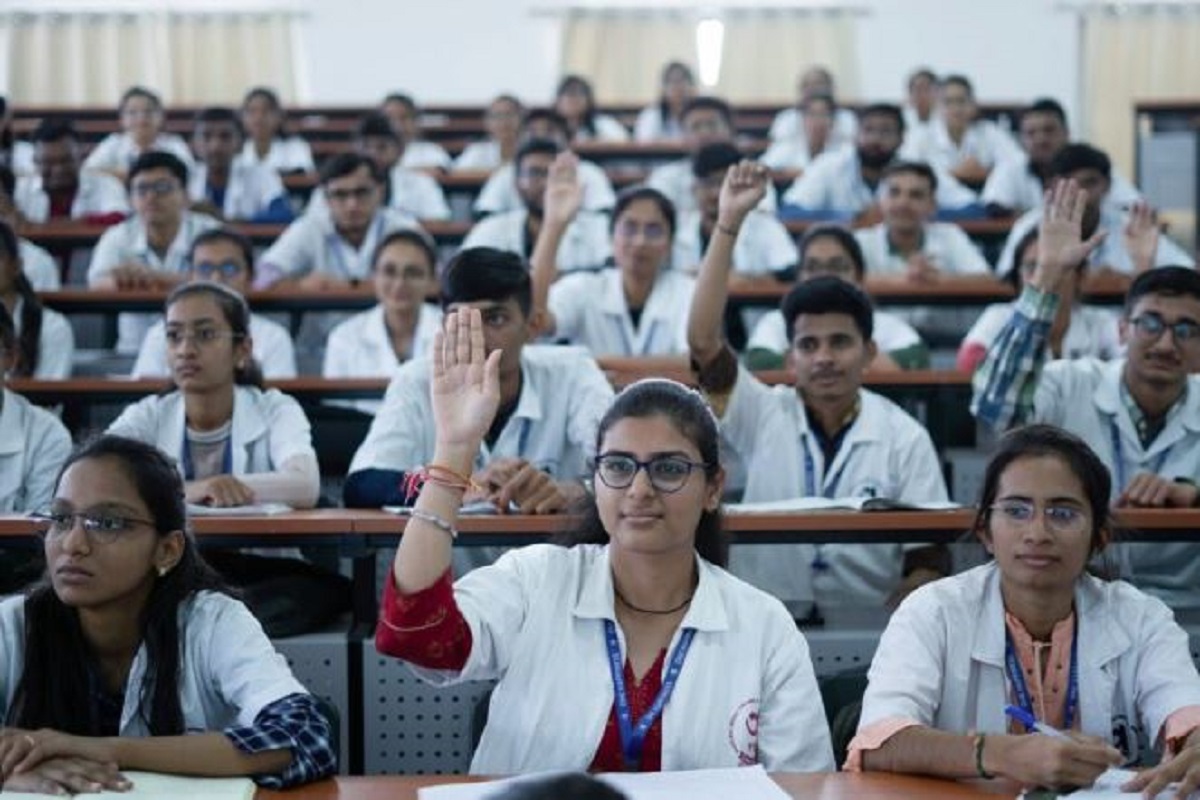 Monthly stipend increased: शासकीय डॉक्टरों के मासिक स्टायपेंड में बढ़ोत्तरी, 1 अप्रैल 2024 से होगा लागू