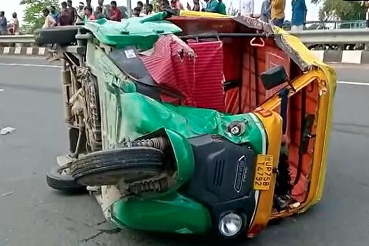 Gwalior Accident News: पलभर में ही उजड़ गई 4 जिंदगियां, तेज रफ्तार ट्रक ने ऑटो को मारी टक्कर, हादसे में एक ही परिवार के 4 लोगों की मौत