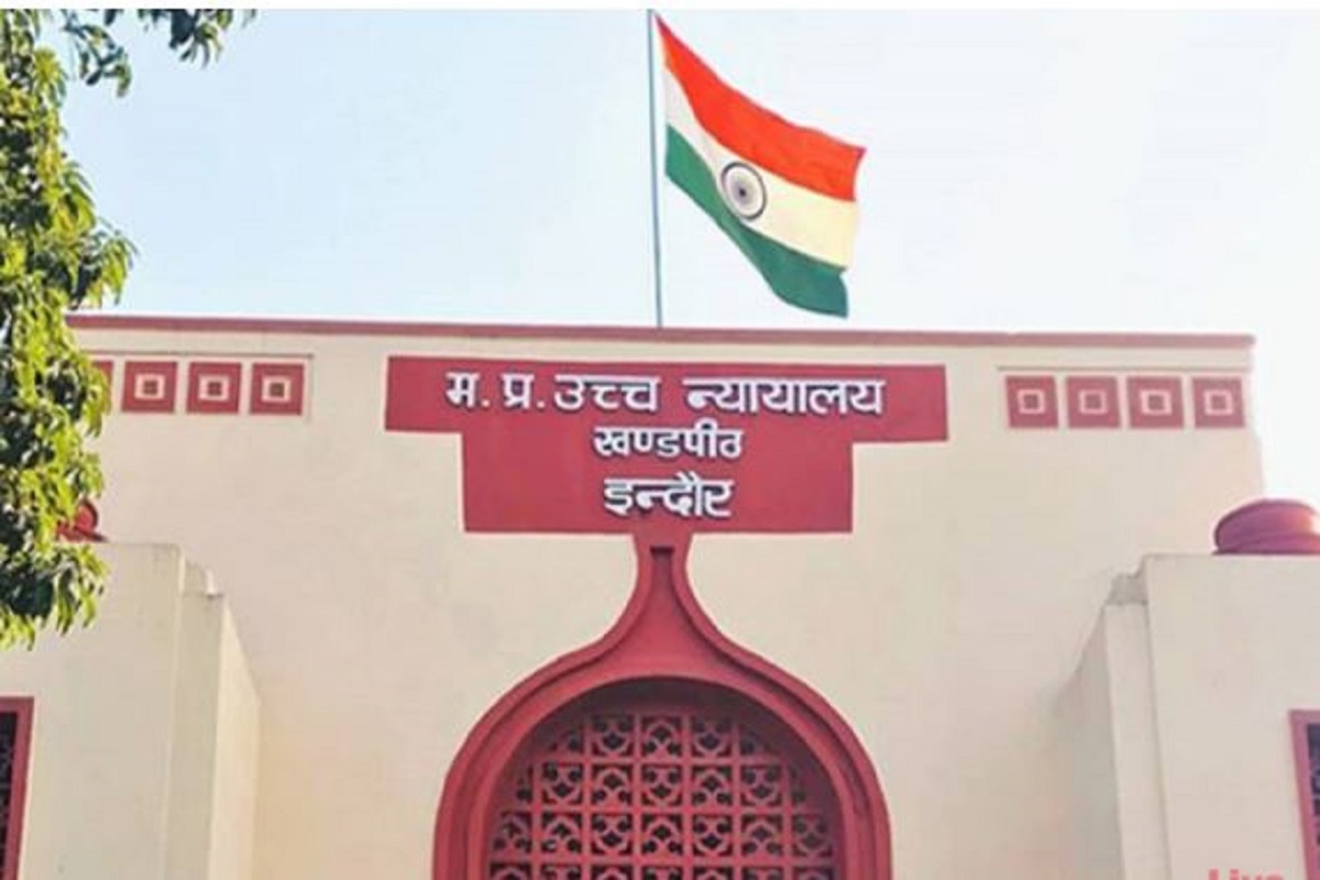 हाईकोर्ट की बड़ी टिप्पणी! बेवजह लगाया गया था RSS पर बैन, 15 दिनों के भीतर सरकारी विभागों में दें संघ से बैन हटने की सूचना