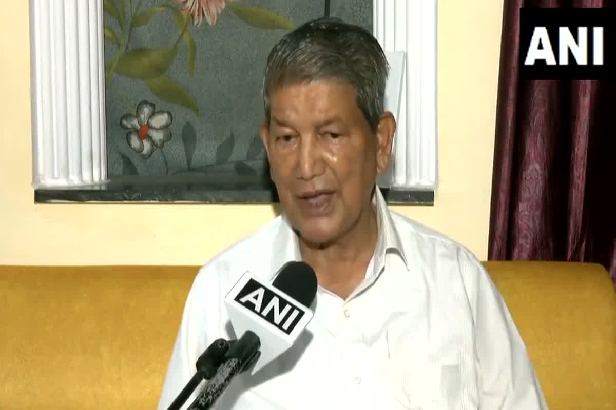 Nameplate Vivad: खाद्य पदार्थों की दुकानों पर ‘नेमप्लेट’ लगाने के आदेश पर भड़के कांग्रेस नेता, कहा- ‘छुआछूत, अस्पृश्यता को दूसरे रूप में…’