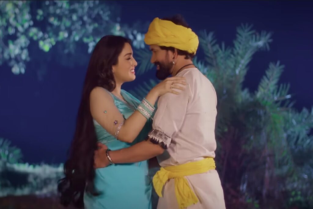 Nirahua-Amrapali Latest Sexy Video