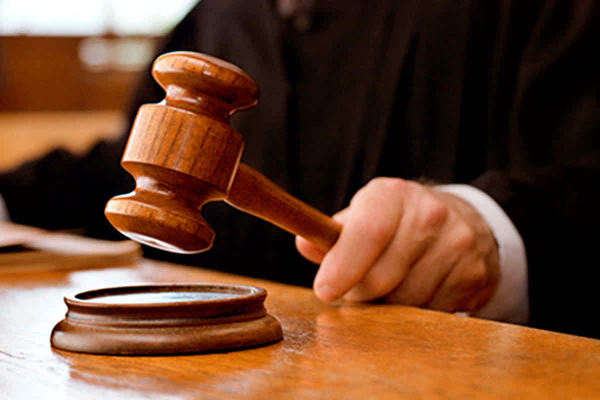 Assistant Teacher Recruitment Update: खतरे में आई हजारों शिक्षकों की नौकरी, हाईकोर्ट ने मेरिट लिस्ट को किया रद्द, सरकार से कह दी ये बड़ी बात