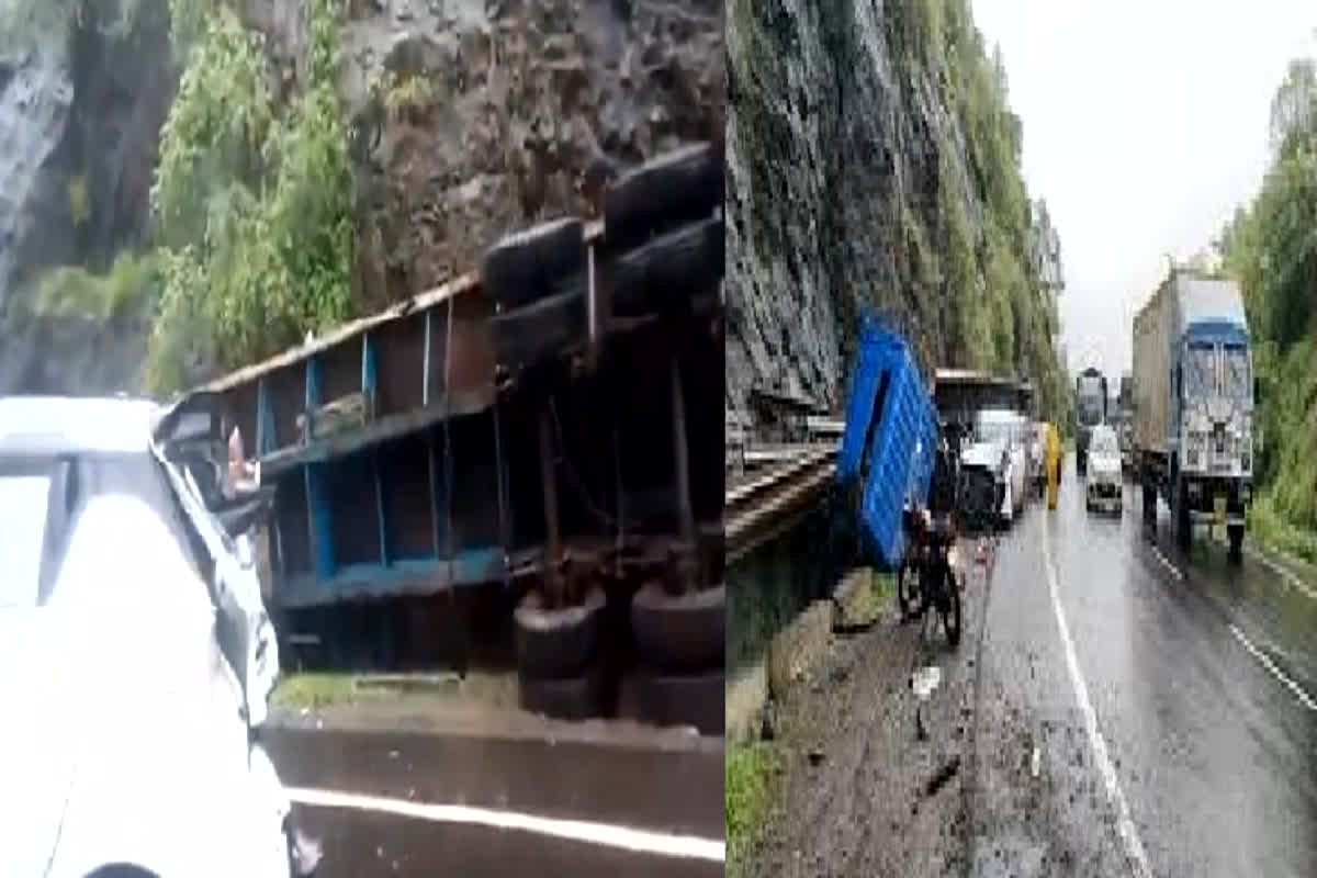 Kasara Ghat Road Accident: भीषण सड़क हादसा…अनियंत्रित कंटेनर ने एक साथ कई वाहनों को मारी टक्कर, हादसे में 13 से 14 लोग घायल