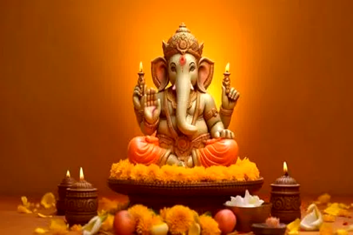 Sankashti Chaturthi Vrat 2024 : सावन माह का पहला संकष्टी चतुर्थी व्रत आज, जानें क्या है इसकी पूजा विधि और महत्व