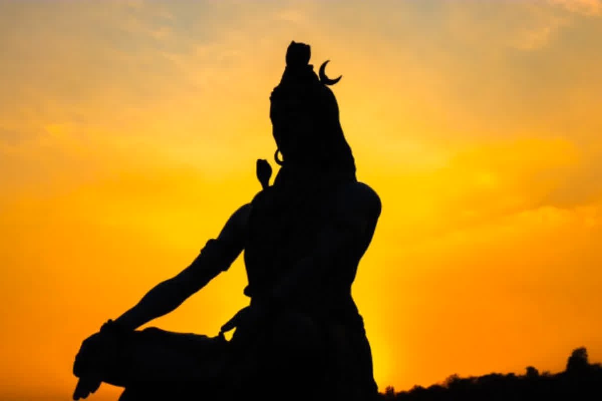 Mahamrityunjaya Mantra: सावन में करें महामृत्युंजय मंत्र का जाप, जीवन में होंगे कई चमत्कारी बदलाव, यहां देखें क्या है इसके नियम