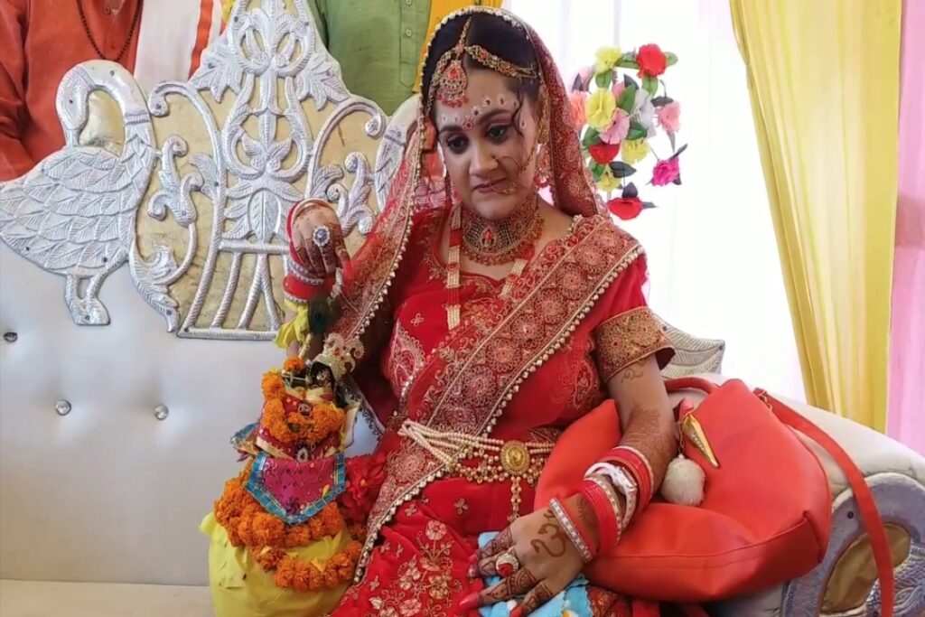 Girl Gets Married with Bhagwan Shri Krishna