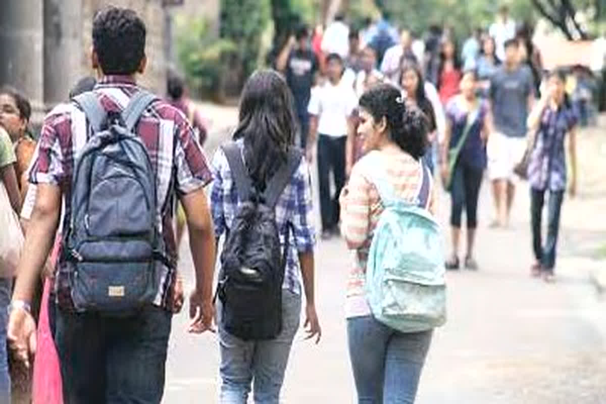 Krishi Vishwavidyalaya: नए सत्र से छात्र-छात्राओं पर बढ़ेगा फीस का बोझ, कृषि विश्वविद्यालय ने स्नातक, स्नातकोत्तर और पीएचडी पाठ्यक्रम की बढ़ाई फीस…