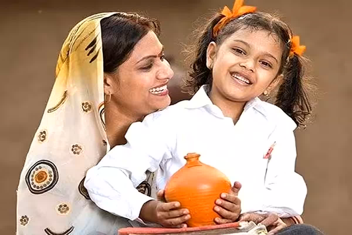 Sukanya Samriddhi Yojana: इस योजना के माध्यम से अब सरकार उठाएगी बिटिया की पढ़ाई और शादी का खर्च, बस करना होगा ये काम