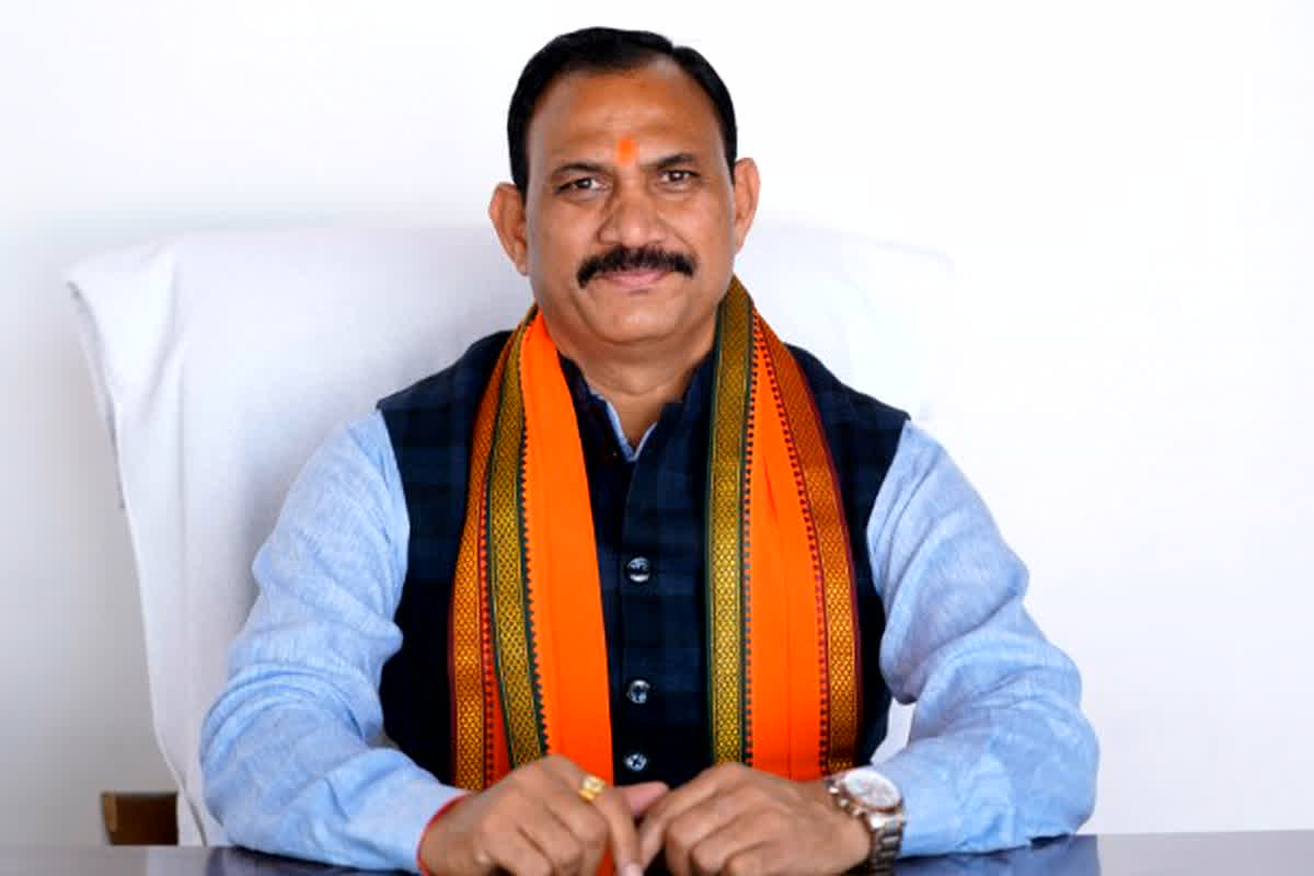 Health Minister on Congress: मलेरिया को लेकर कांग्रेस के आरोप पर स्वास्थ्य मंत्री का बड़ा बयान, जानें क्या कहा ऐसा…