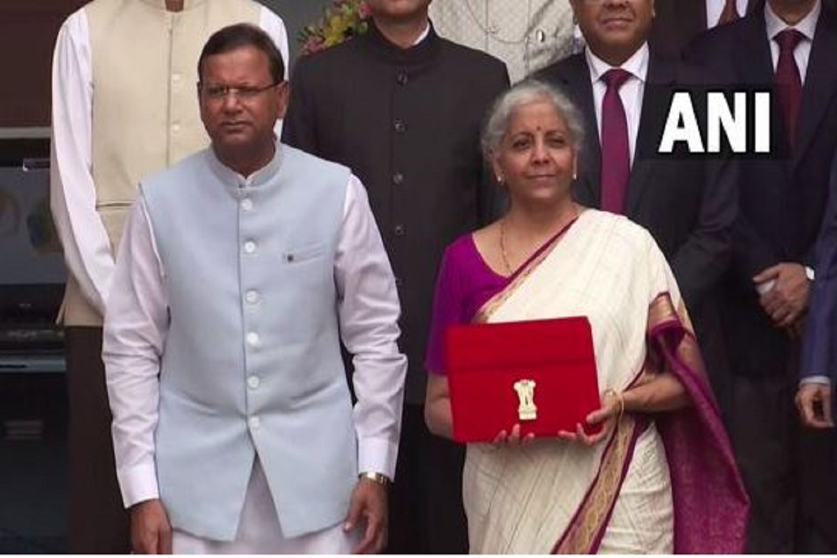 union budget 2024 : सरकारी कर्मचारियों के लिए 309.74 करोड़ रुपये आवंटित, जानें कहां खर्च होंगे ये पैसे