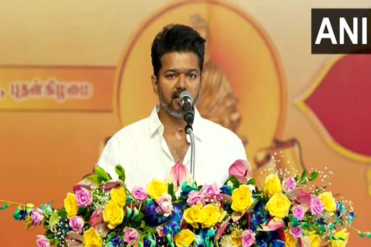 Thalapathy Vijay On NEET Exam: नीट पेपर लीक पर बोले अभिनेता थलापति विजय-‘लोगों का NEET परीक्षा से भरोसा उठ गया है’