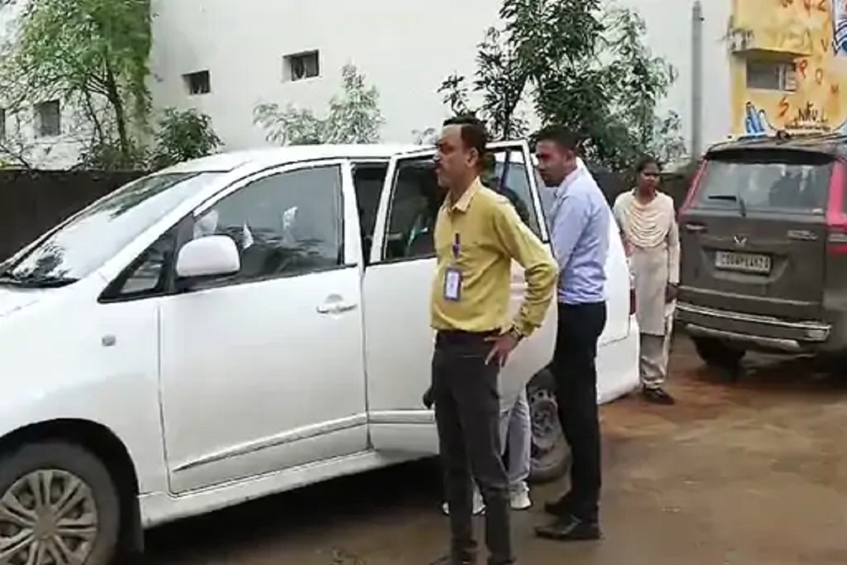 CBI Raid in CG: CGPSC घोटाले में CBI का ताबड़तोड़ एक्शन, कई जिलों में एक साथ छापेमारी, CM साय ने कह दी ये बड़ी बात