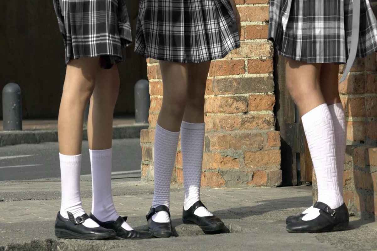 School Girls Molestation Dhamtari: आत्मानंद स्कूल की बच्चियों से छेड़छाड़ करने वाला डॉक्टर हिरासत में.. आया था हेल्थ चेकअप करने लेकिन करने लगा घिनौनी हरकत..