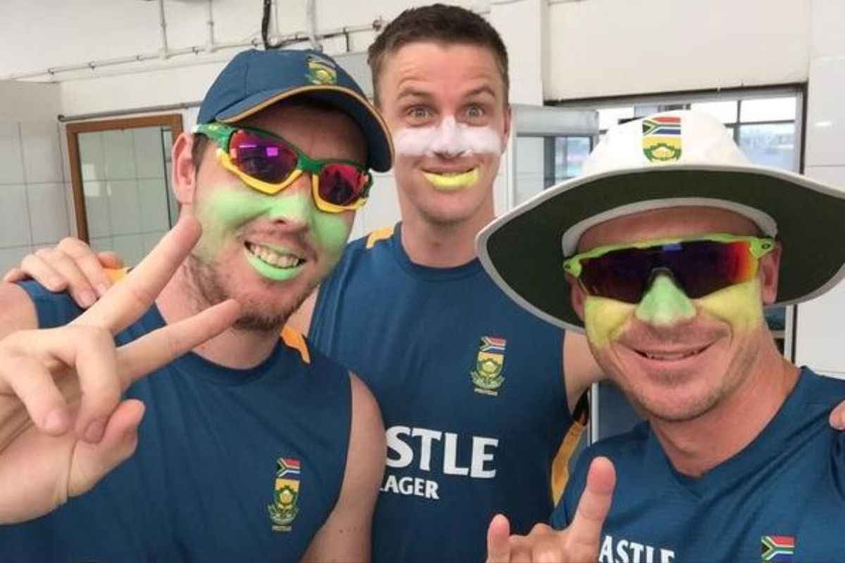 Team India New Bowling Coach: भारत को मिला नया गेंदबाजी कोच.. पाकिस्तानी टीम को कोचिंग दे चुका हैं यह पूर्व गेंदबाज, देखें खुद उनका रिकॉर्ड