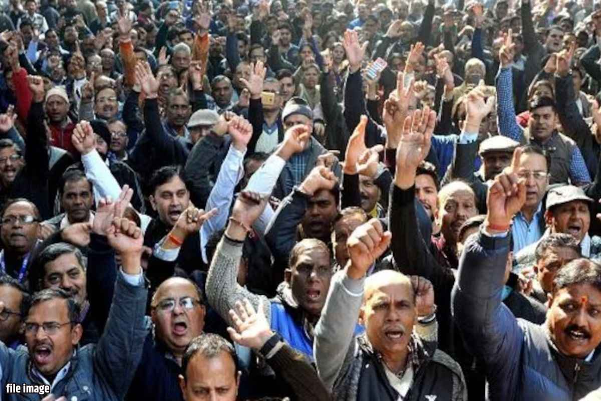 Non-Regular Employees Demands: क्या इन अनियमित कर्मचारियों की मांगो को पूरा करेगी सरकार? कल से बेमियादी हड़ताल, जानें क्या हैं मांगे