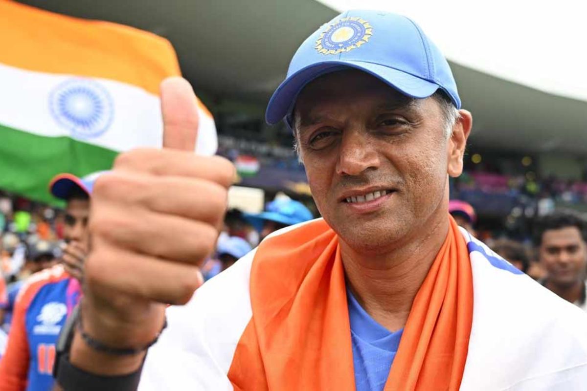 Rahul Dravid Latest Update: टीम इंडिया के बाद राहुल द्रविड़ को इंग्लैण्ड टीम की कमान!.. संगाकारा और पोंटिंग भी रेस में!.. जानें क्या है ताजा अपडेट