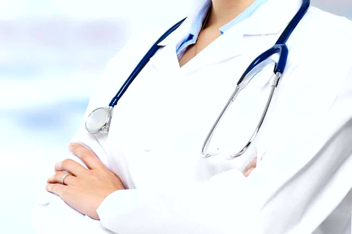 Doctors Recruitment in CG: खुशखबरी.. छत्तीसगढ़ में इसी सप्ताह होगी 500 से ज्यादा बांड डॉक्टर्स की भर्ती, स्वास्थ्य मंत्री ने किया बड़ा दावा