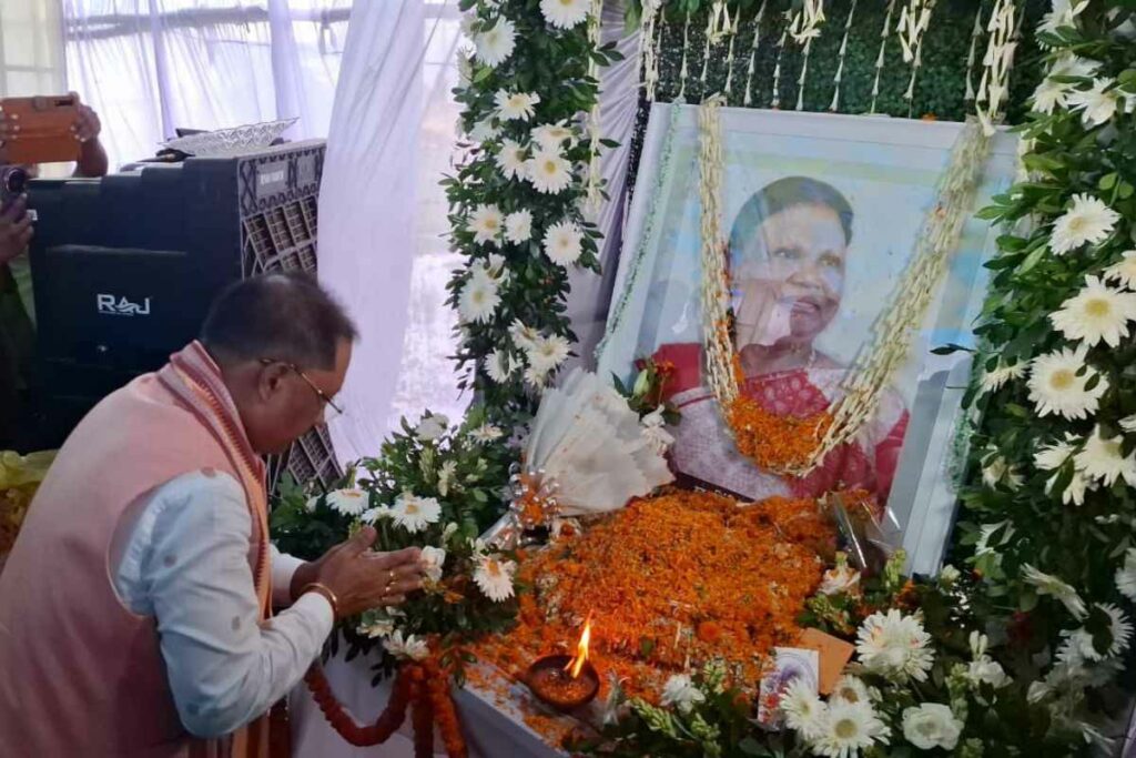 Chief Minister Vishnu deo Sai paid tribute to Jhingia Oraon