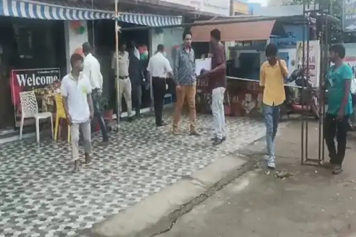 EOW Raid in CG : छत्तीसगढ़ में एक बार फिर EOW की बड़ी कार्रवाई, समीर, रानू और सौम्या के ठिकानों पर रेड, 19 जगहों पर चल रही जांच