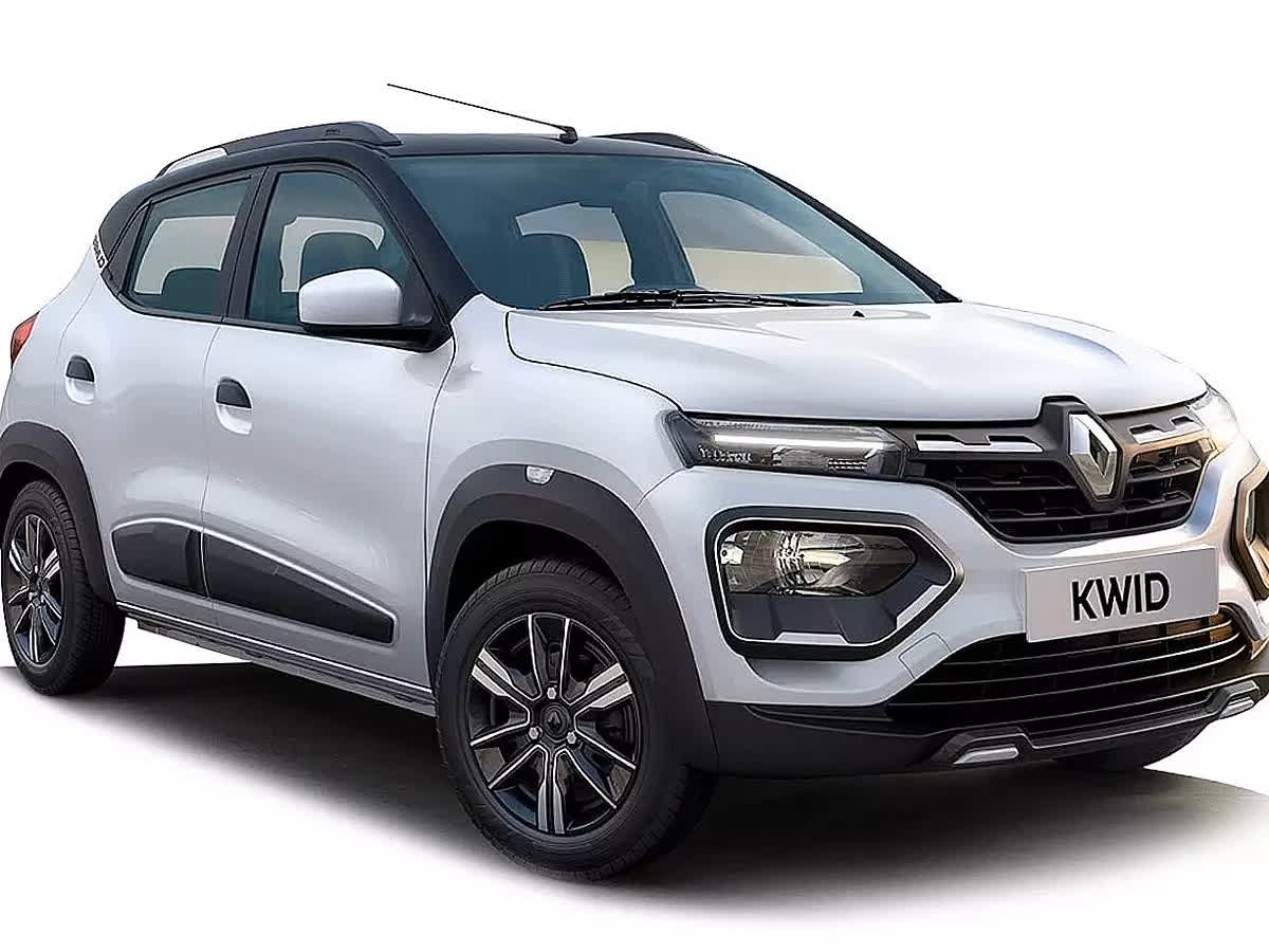 Renault Kwid : रेनॉल्ट क्विड चार ऑटोमेटिक ट्रिम में मौजूद है। इसमें कंपनी ने 1 लीटर की क्षमता का पेट्रोल इंजन इस्तेमाल किया है, जो कि 68PS की पावर और 91Nm का टॉर्क जेनरेट करता है। इसकी कीमत 5.44 लाख रुपए है। इसका ऑटोमेटिक वेरिएंट RXL, RXT और क्लाइंबर वेरिएंट में आता है। आम तौर पर रेनो क्विड 22 किलोमीटर प्रतिलीटर तक का माइलेज देती है। बता दें कि ये देश की सबसे सस्ती ऑटोमेटिक कार है।